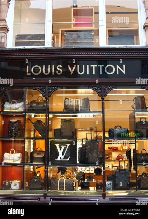 gibt es in roermond louis vuitton|roermond fashion stores.